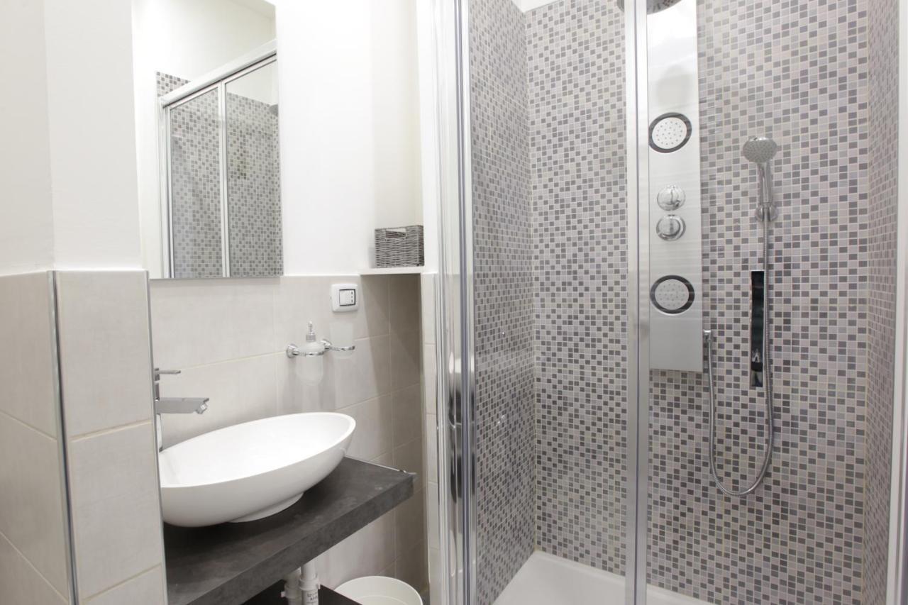 Amazing Apartment In City Center With Balcony มิลาน ภายนอก รูปภาพ