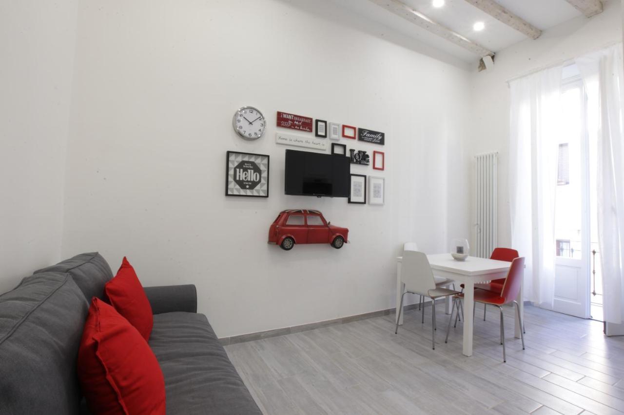 Amazing Apartment In City Center With Balcony มิลาน ภายนอก รูปภาพ