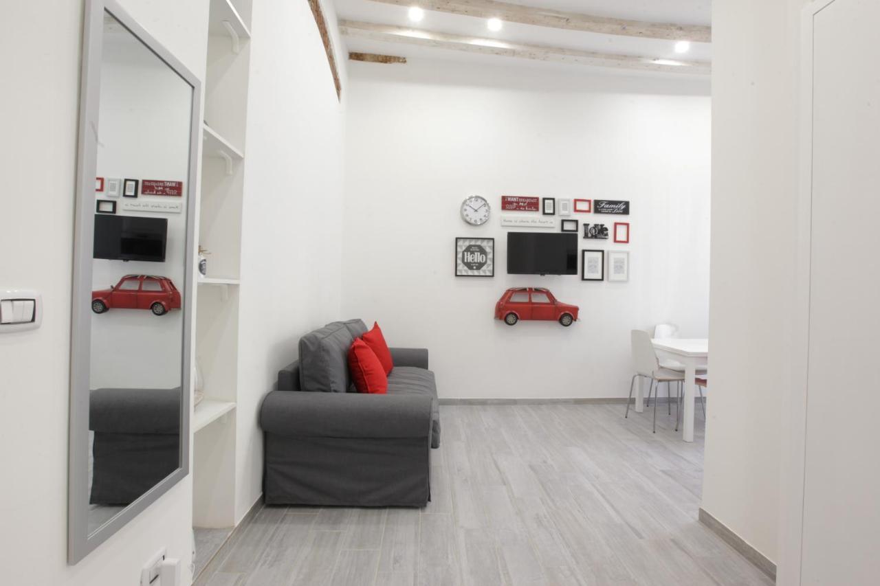 Amazing Apartment In City Center With Balcony มิลาน ภายนอก รูปภาพ