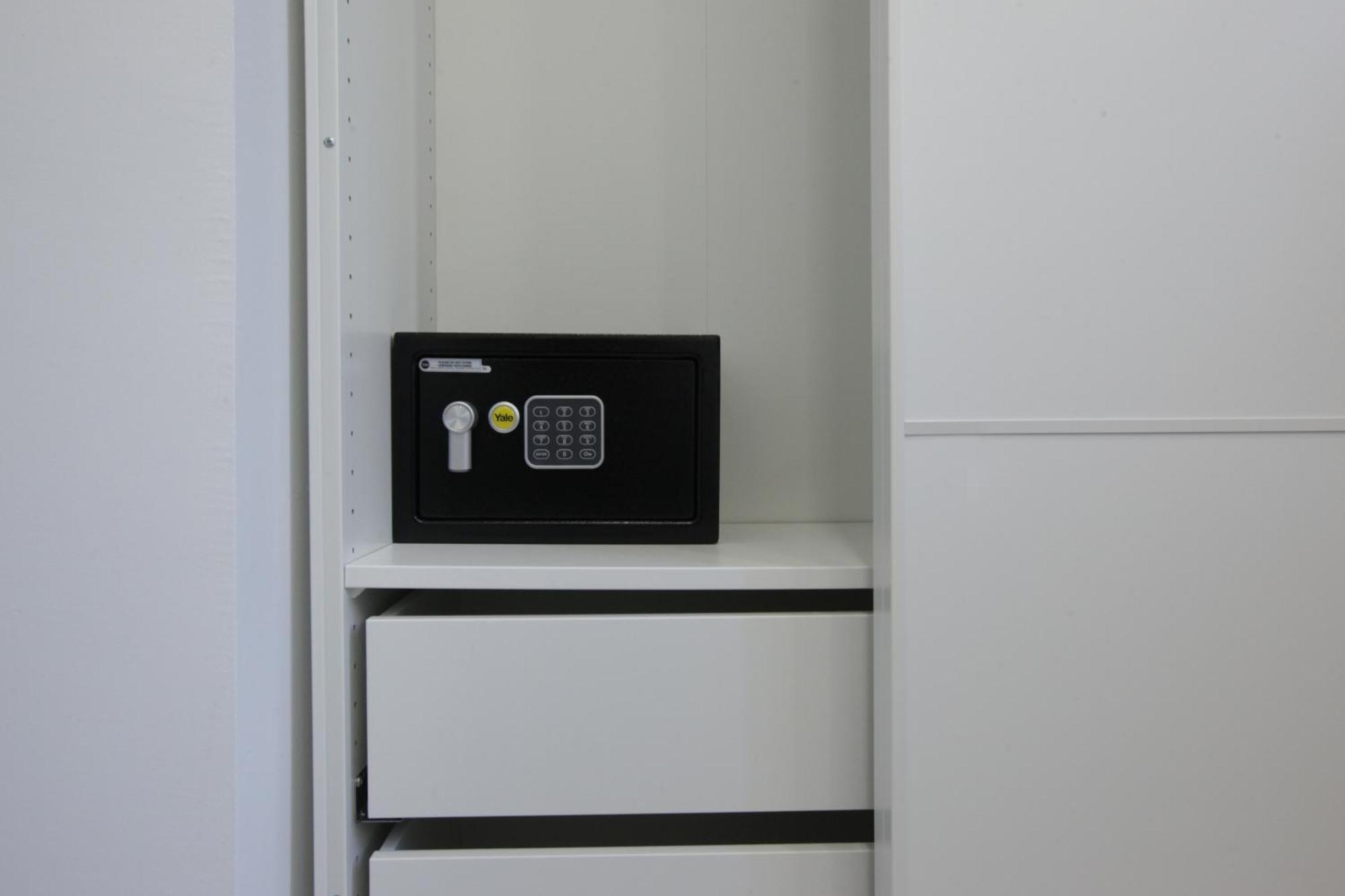 Amazing Apartment In City Center With Balcony มิลาน ภายนอก รูปภาพ