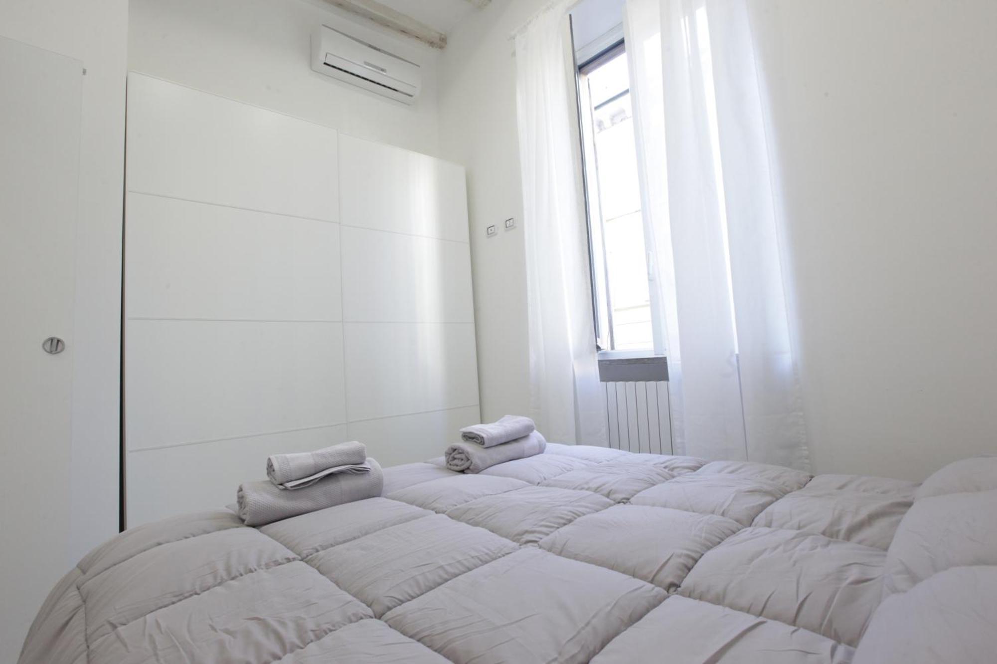 Amazing Apartment In City Center With Balcony มิลาน ภายนอก รูปภาพ
